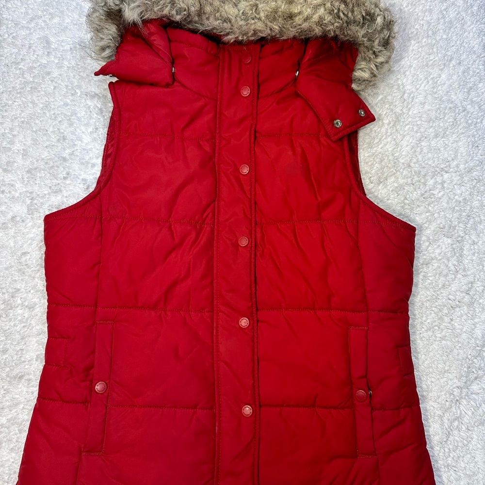 Women's Red Puffer Vest with Faux Fur Trim